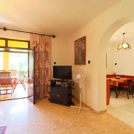 Дом отдыха Akazie By Interhome Балатонмариафюрдё