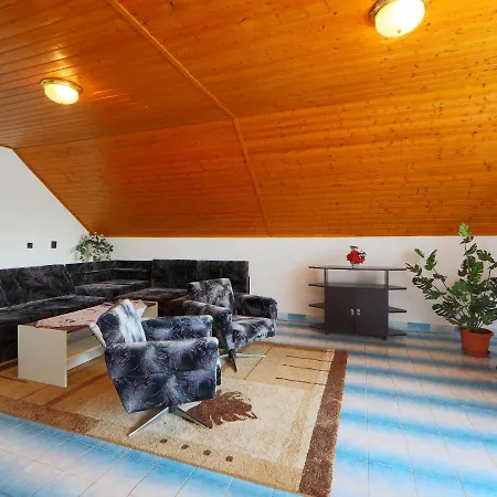 Akazie By Interhome Дом отдыха Балатонмариафюрдё